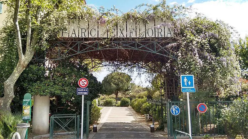 Gloriadali' Antibes 0*,